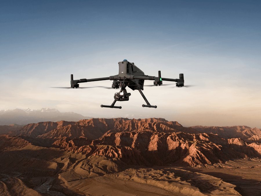 DJI Matrice 400 con LiDAR DJI Zenmuse L3 in volo